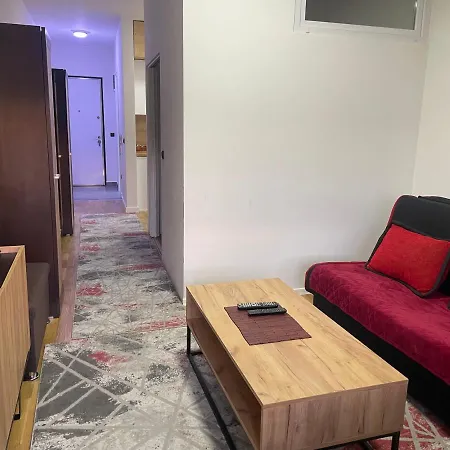Ellnur Bulevar Apartamento